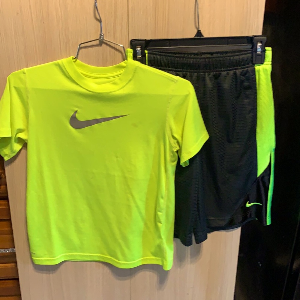 Boy's Nike Athletic T-Shirt and Shorts Set